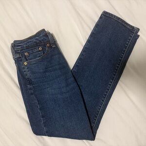Levi’s Wedgie Straight Jean